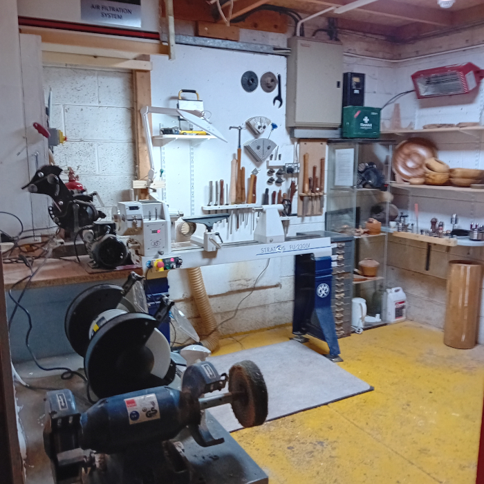 Woodturning Stratos lathe