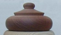 Flat round cap in Sapele