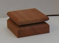 Flat square cap in Sapele