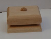 Flat square cap in Oak